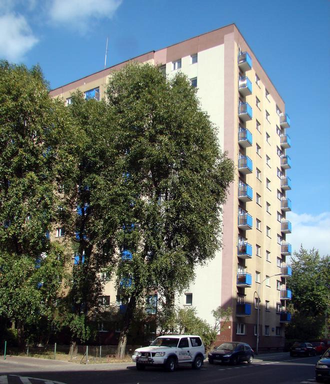 Chmielna - PKP Centralny Варшава Екстериор снимка